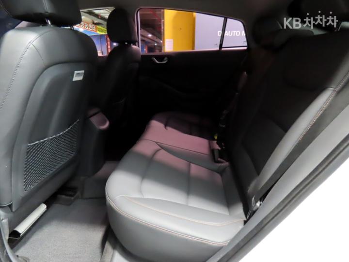 Hyundai IONIQ Electric N 8