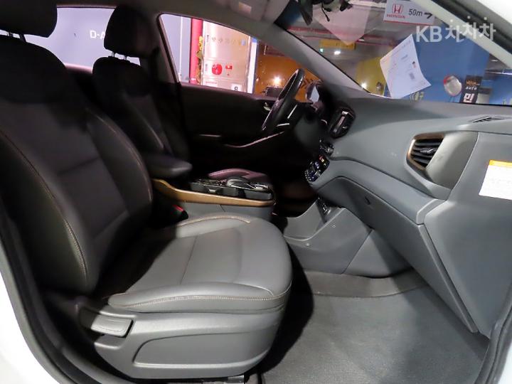 Hyundai IONIQ Electric N 9