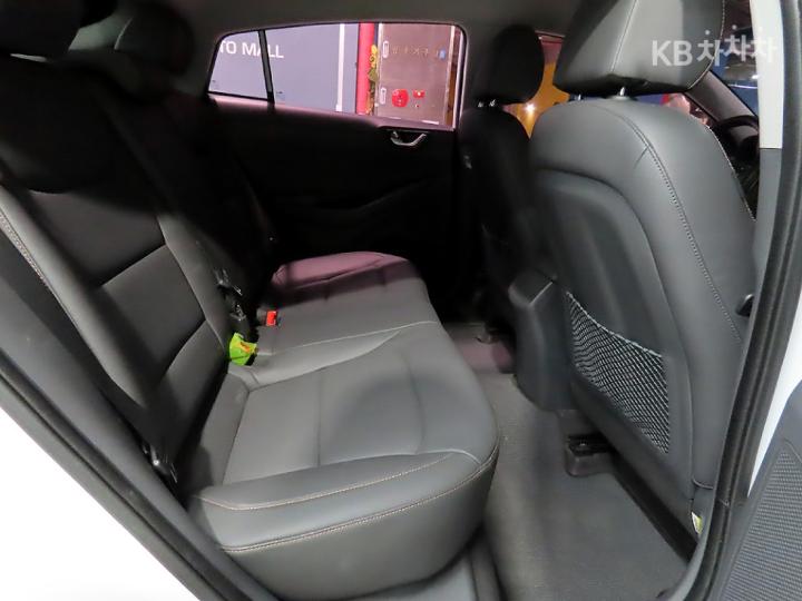 Hyundai IONIQ Electric N 10