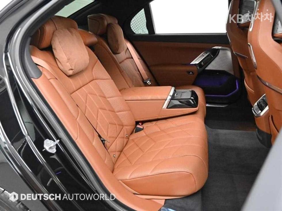 BMW 7er — miniaturë 13