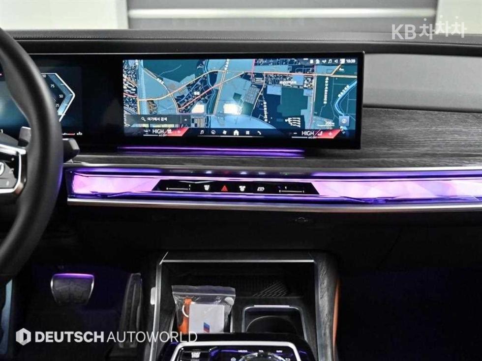 BMW 7er — miniaturë 15