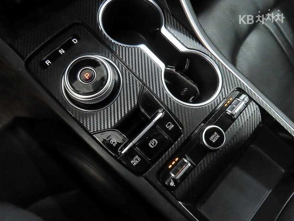 2020 - kia k5