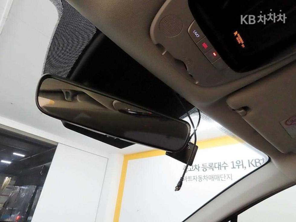 2020 - kia k5