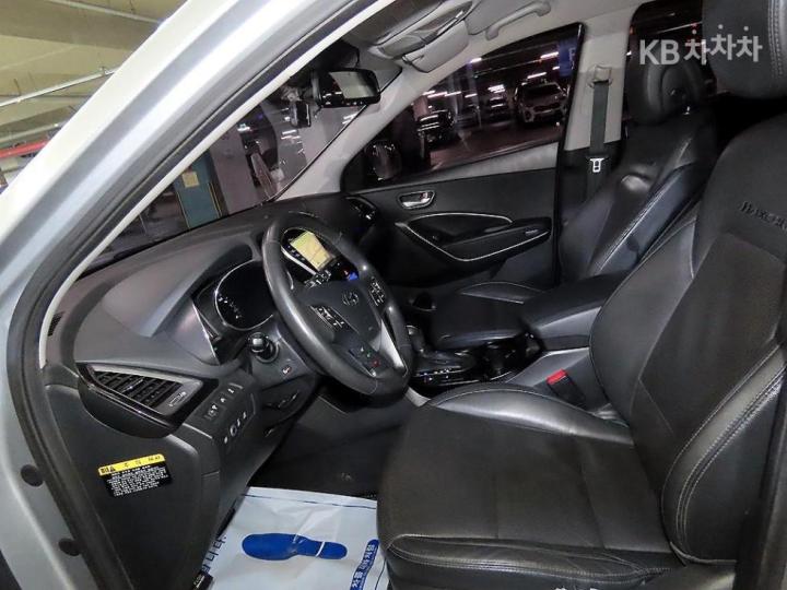 Hyundai Maxcruz Diesel e-VGT 2.2 4WD Exclusive Base Type 7