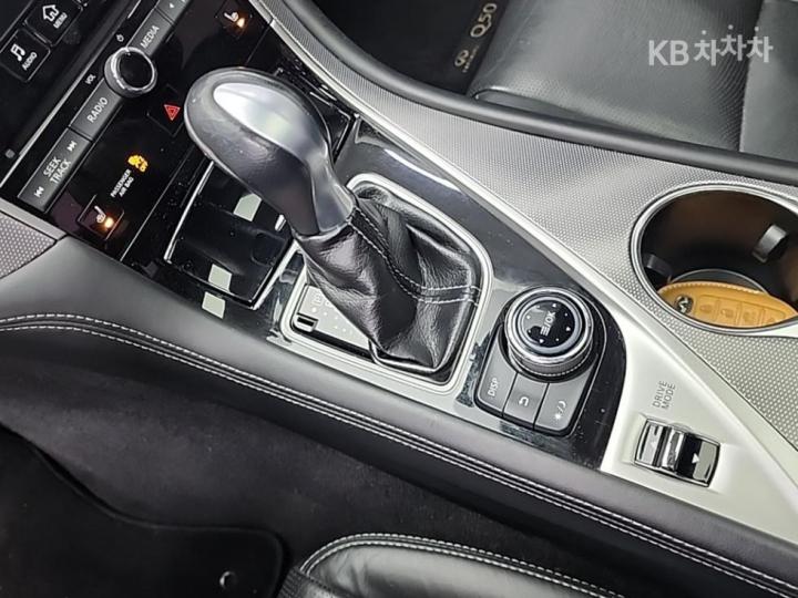 Infiniti Q50 2.2d Premium 9