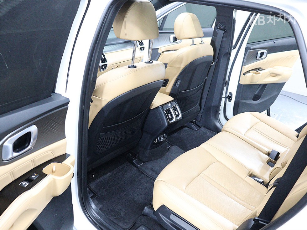 2022 - kia sorento