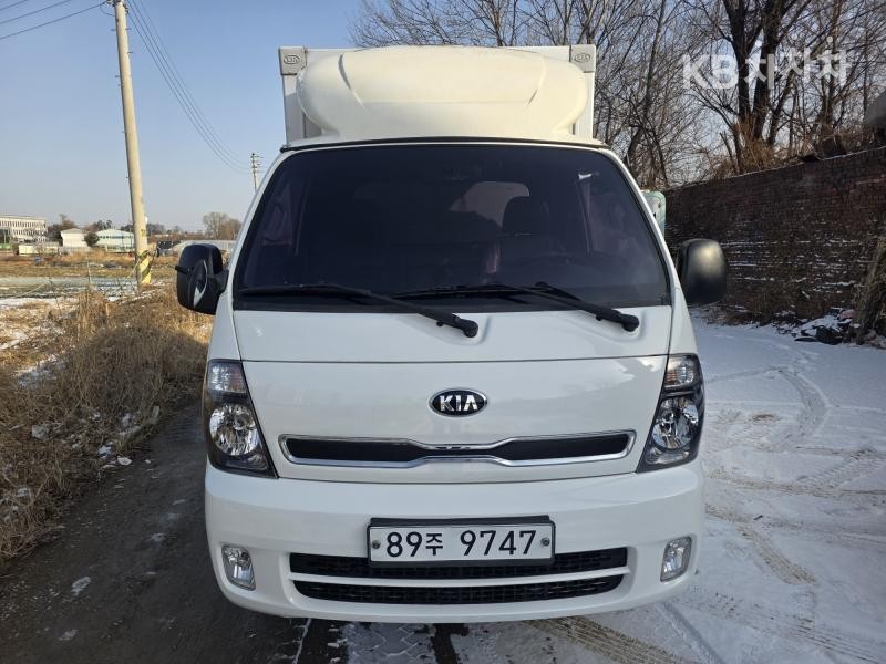 2016 - kia bongo iii