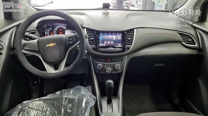 Chevrolet Trax 1.4 LS Deluxe 8
