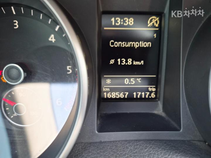 Volkswagen Golf 1.6 TDI BlueMotion MK6 2011-2013 9