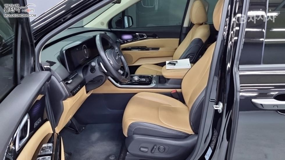 2022 - kia carnival