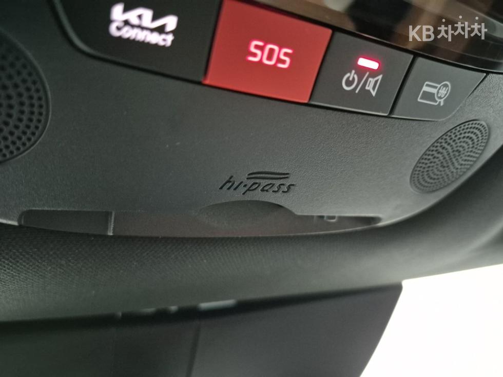 2022 - kia sportage