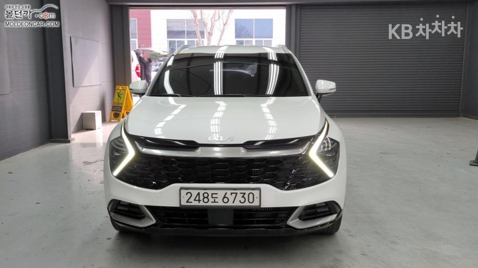 2023 - kia sportage