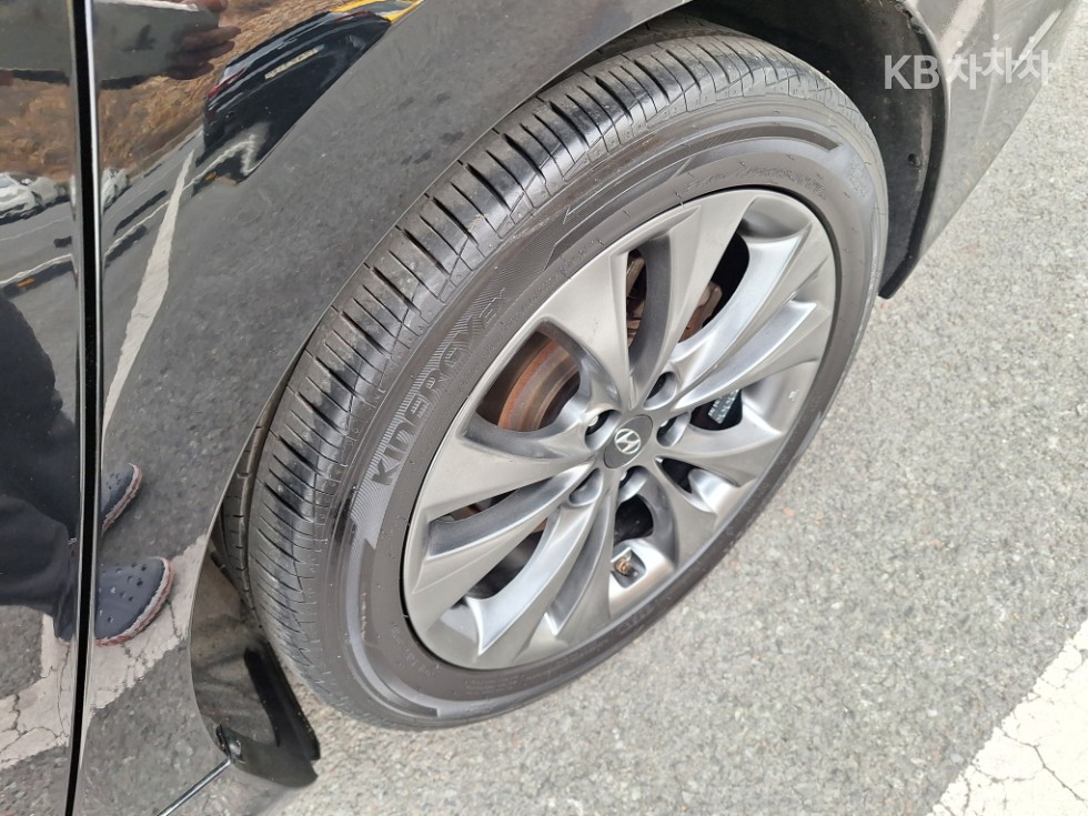 Hyundai Grandeur — miniaturë 13