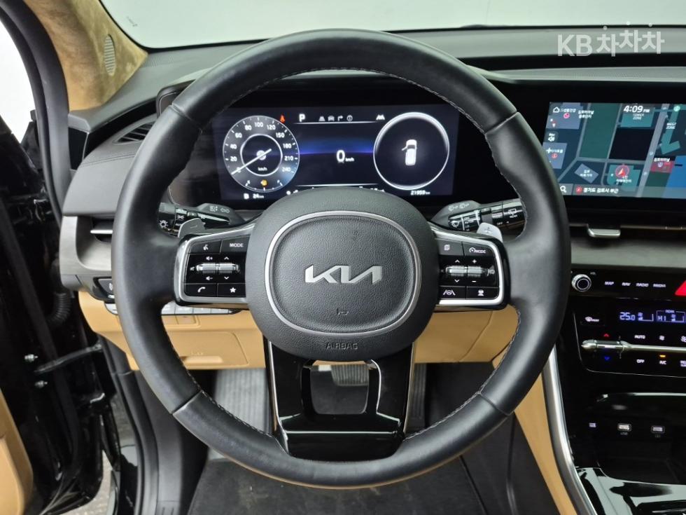 2022 - kia carnival