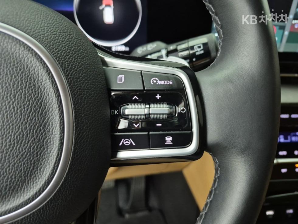 2022 - kia carnival