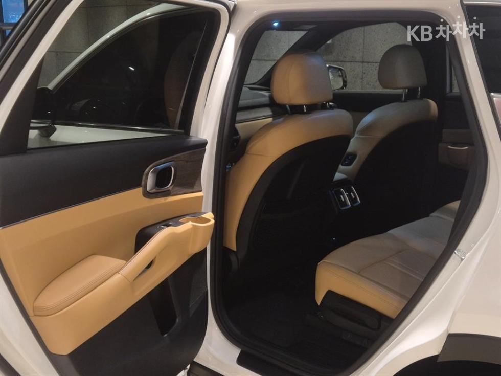 2022 - kia sorento
