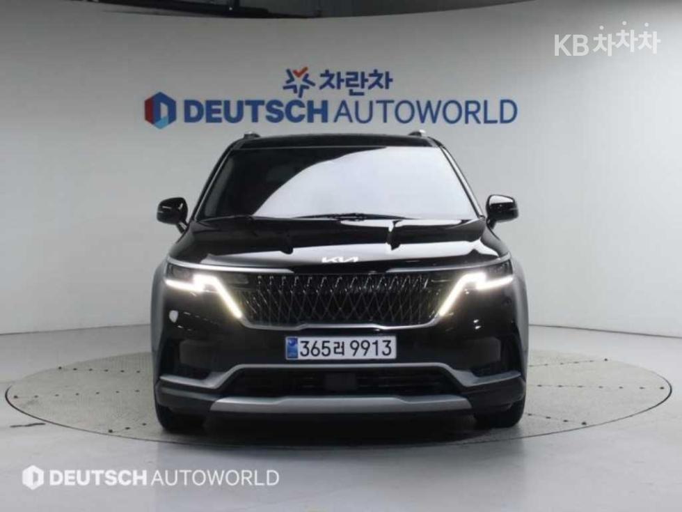 2023 - kia carnival