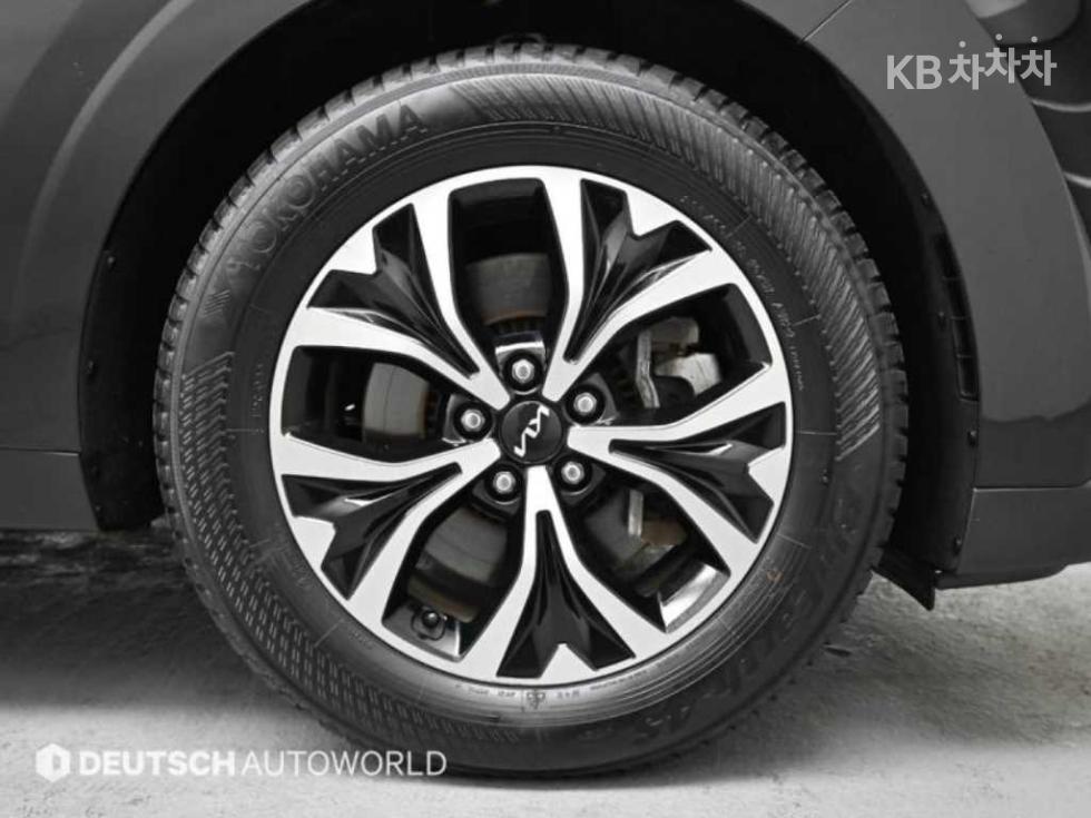 2023 - kia carnival