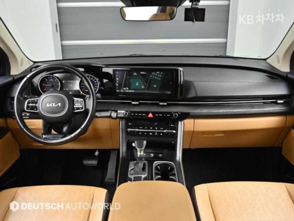 2023 - kia carnival