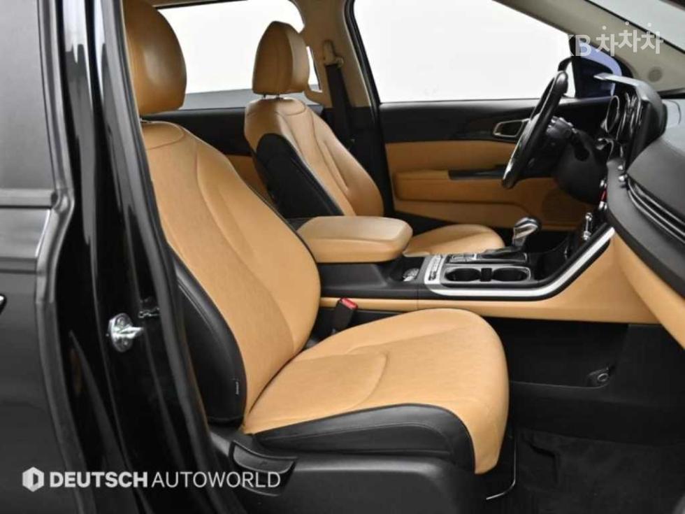 2023 - kia carnival