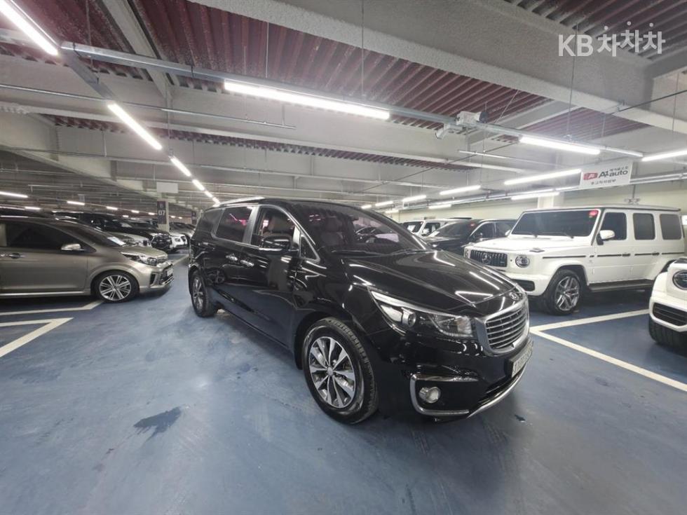 2018 - kia carnival