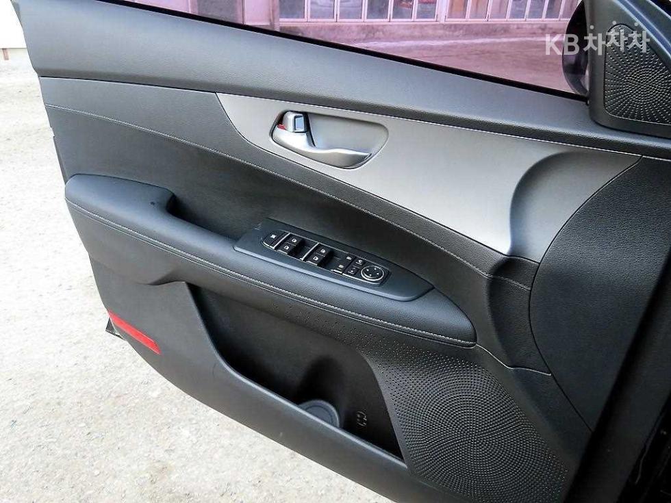 2021 - kia k3