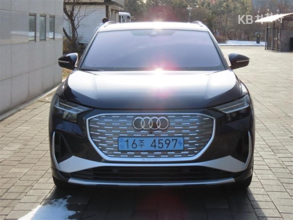 아우디 Q4 e-tron