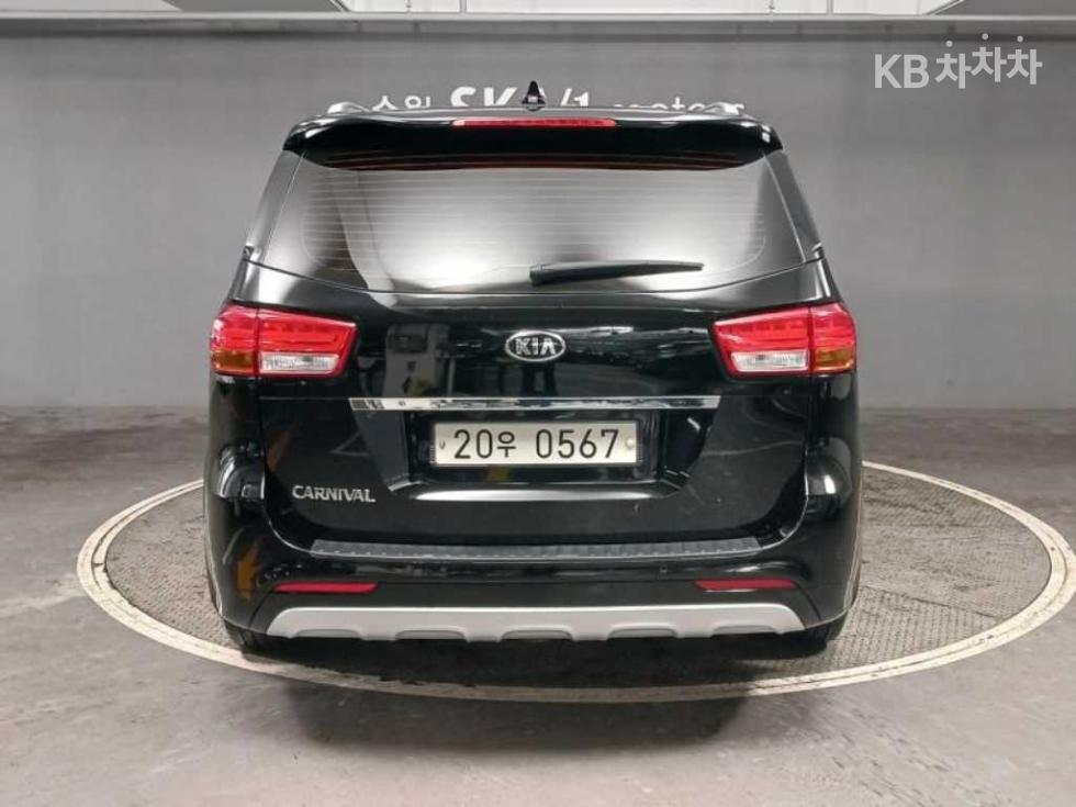 2017 - kia carnival