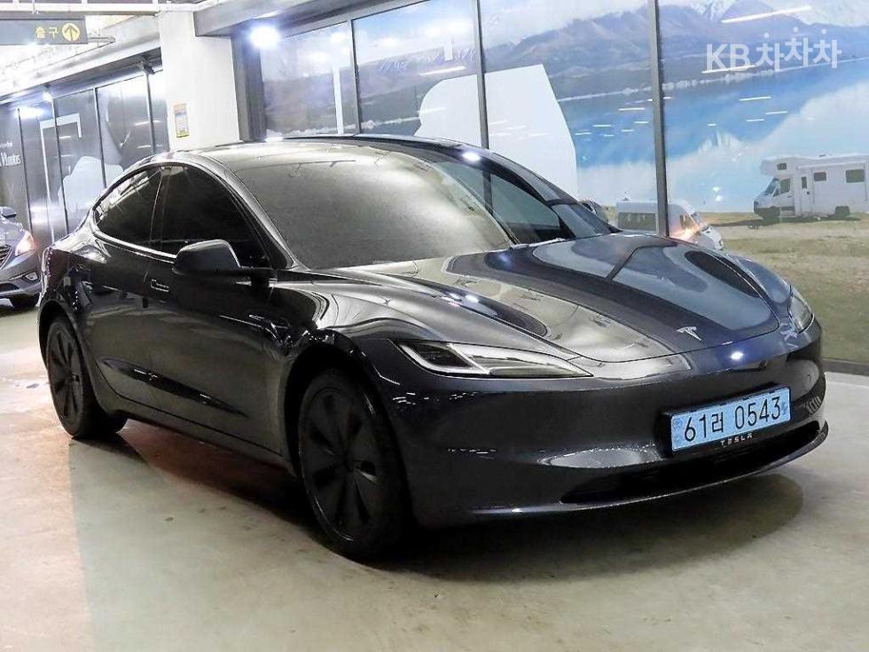 테슬라 Model 3 Highland