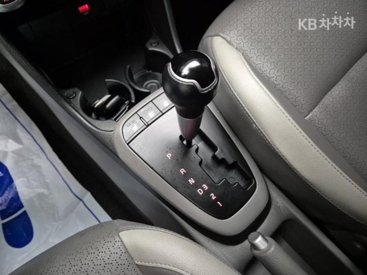 Kia Morning Urban JA 1.0 Gasoline Prestige 9