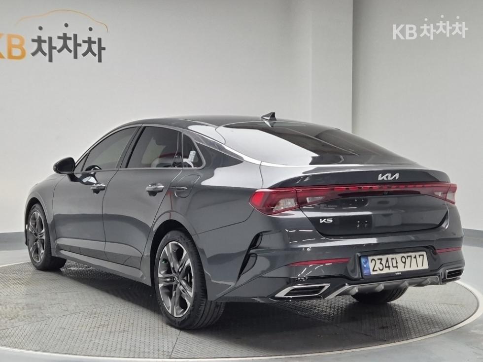 2023 - kia k5