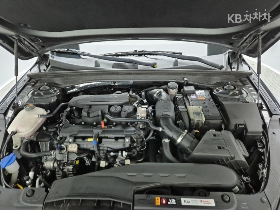 2023 - kia k5