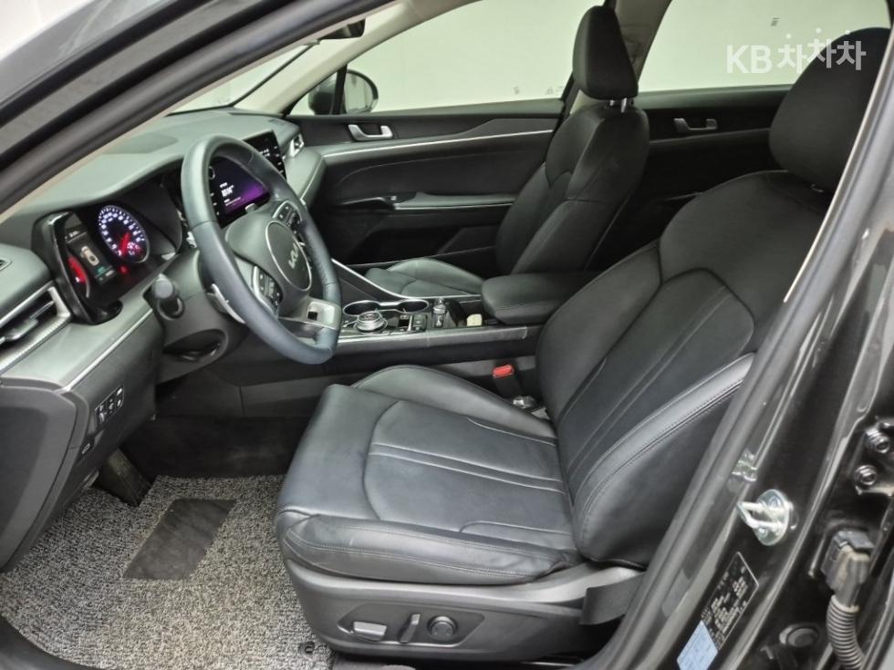2023 - kia k5