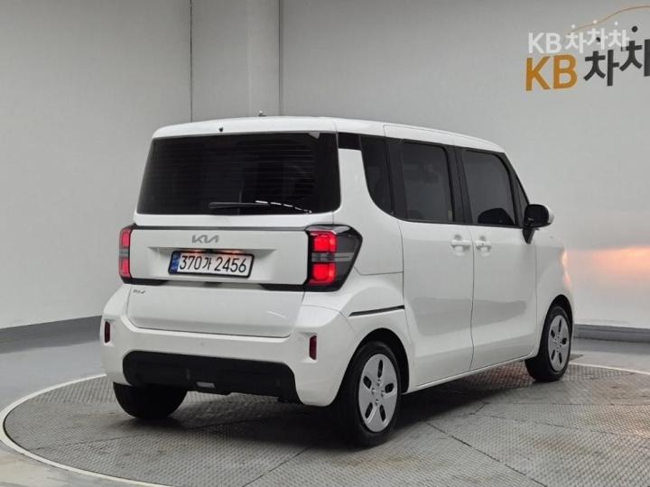 Kia Ray 1.0 Gasoline Trendy - фото 3
