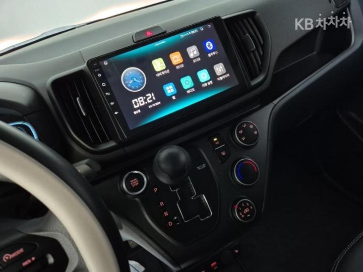 Kia Ray 1.0 Gasoline Trendy - фото 10