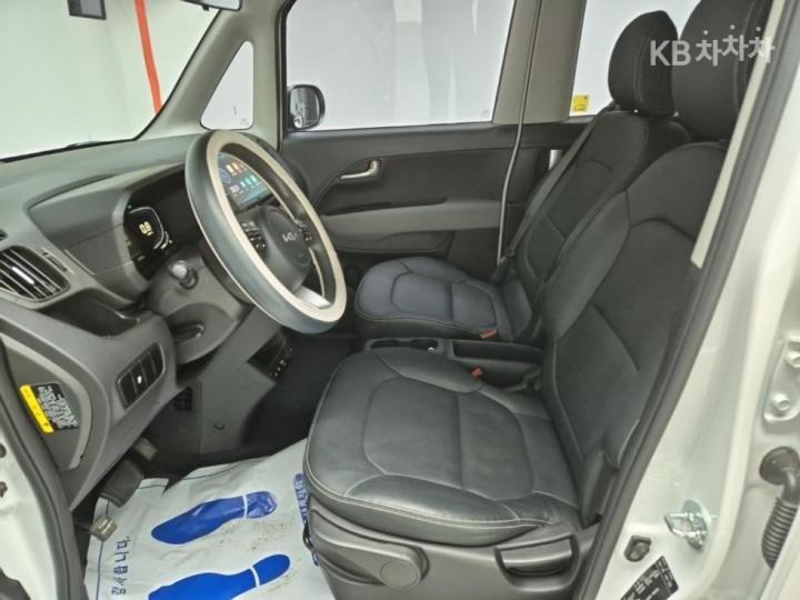 Kia Ray 1.0 Gasoline Trendy - фото 11