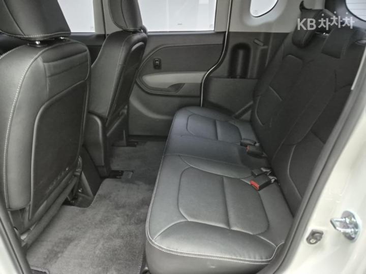 Kia Ray 1.0 Gasoline Trendy - фото 12