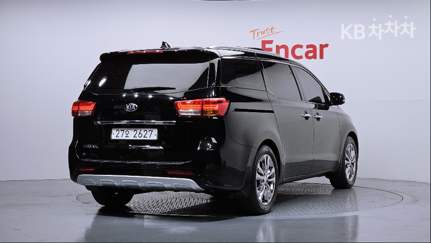 2017 - kia carnival