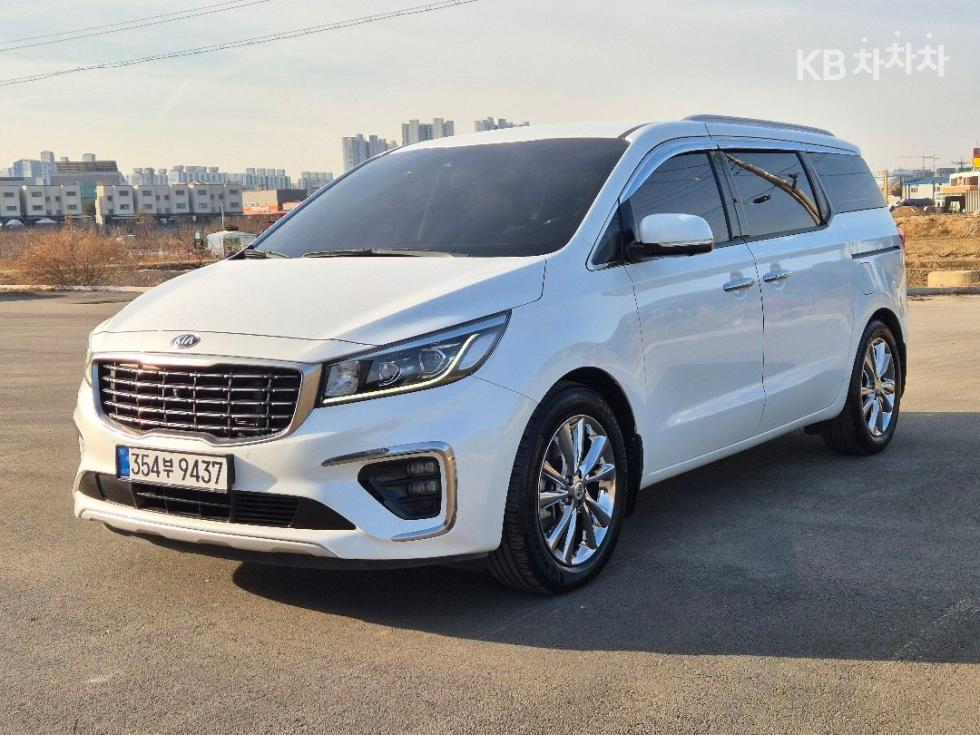 2020 - kia carnival