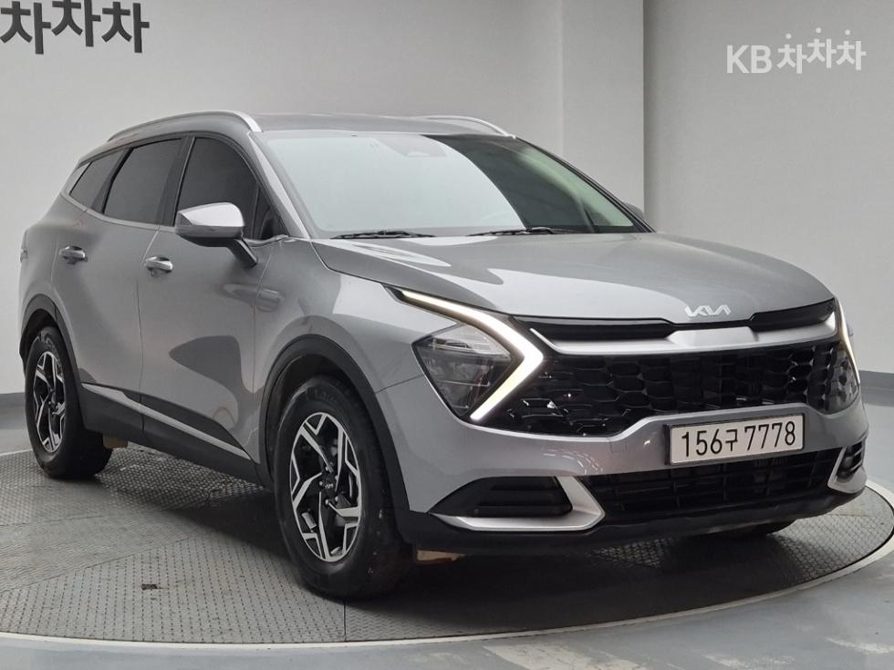 2023 - kia sportage