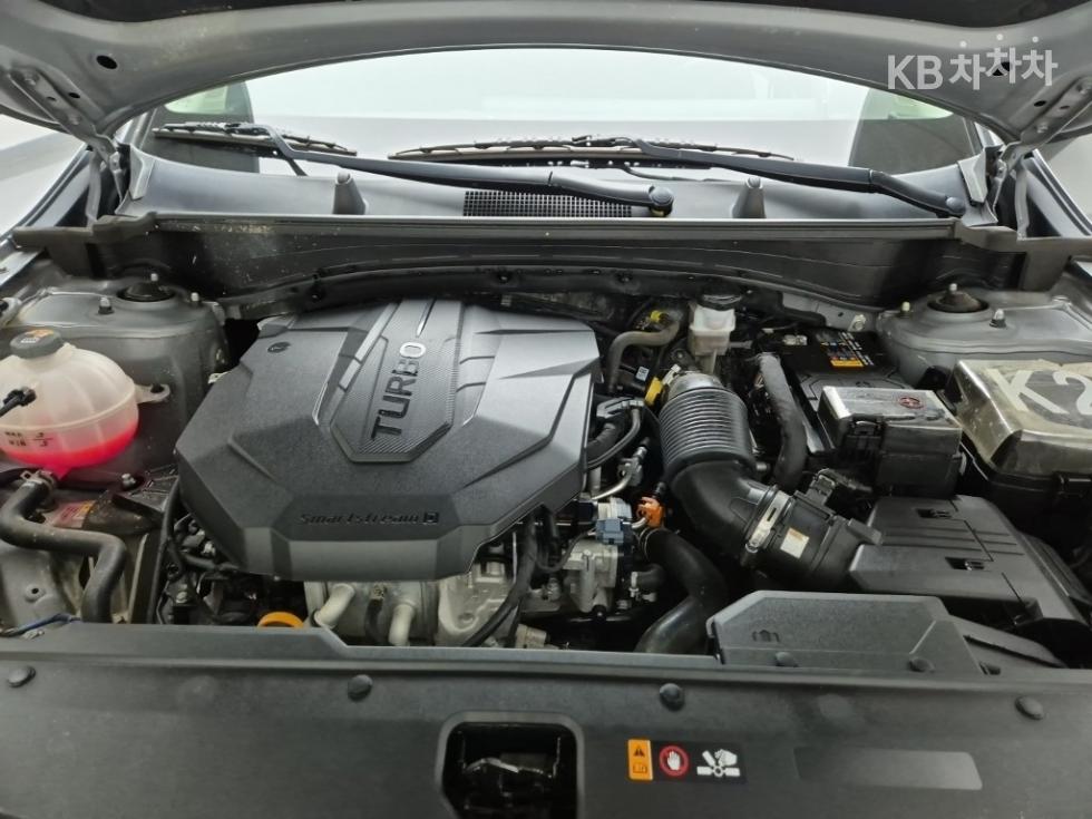 2023 - kia sportage