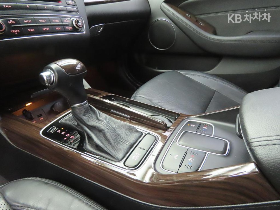 2015 - kia k7