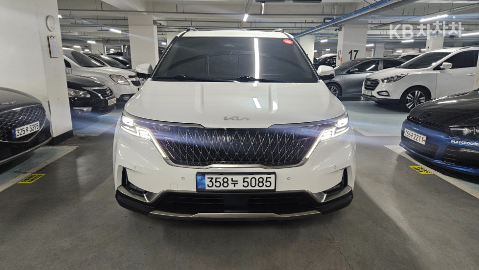 2023 - kia carnival
