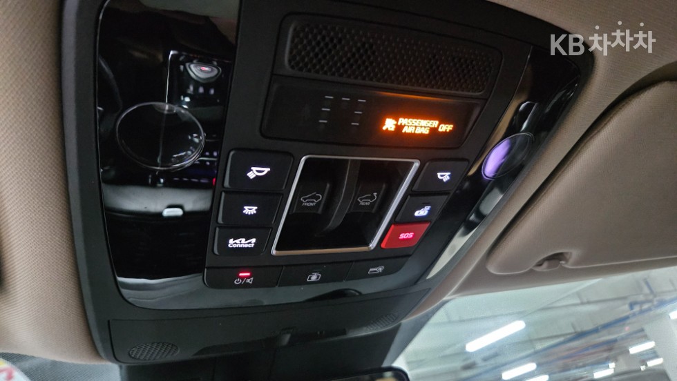 2023 - kia carnival