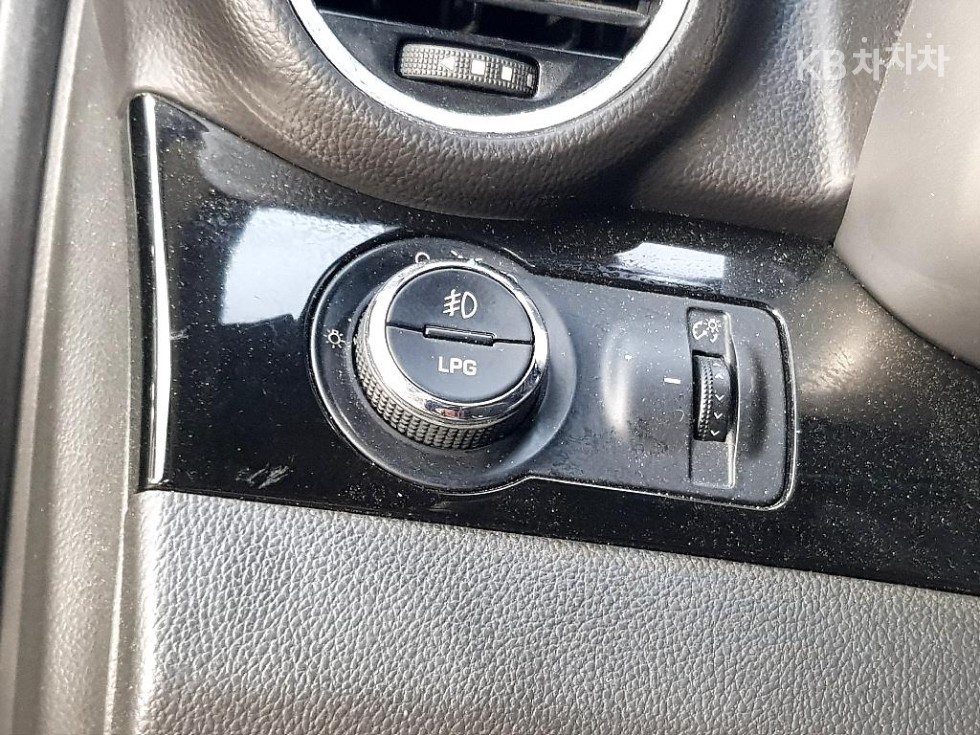 Chevrolet Orlando — miniaturë 12