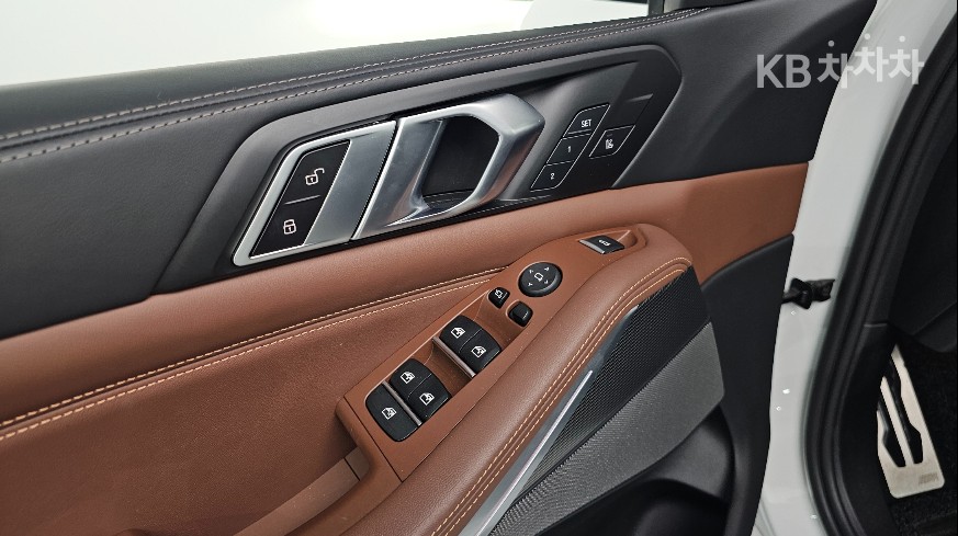 BMW X5 — miniaturë 17