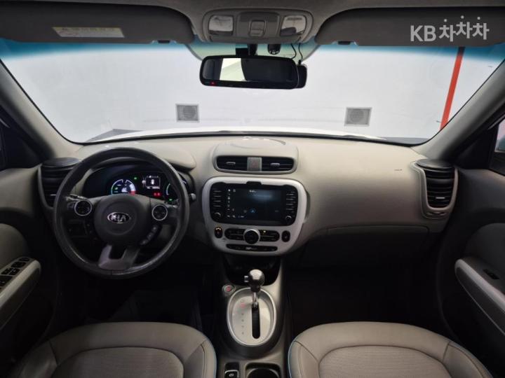 Kia Soul EV 8