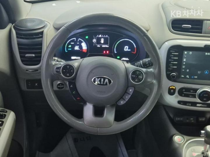 Kia Soul EV 10