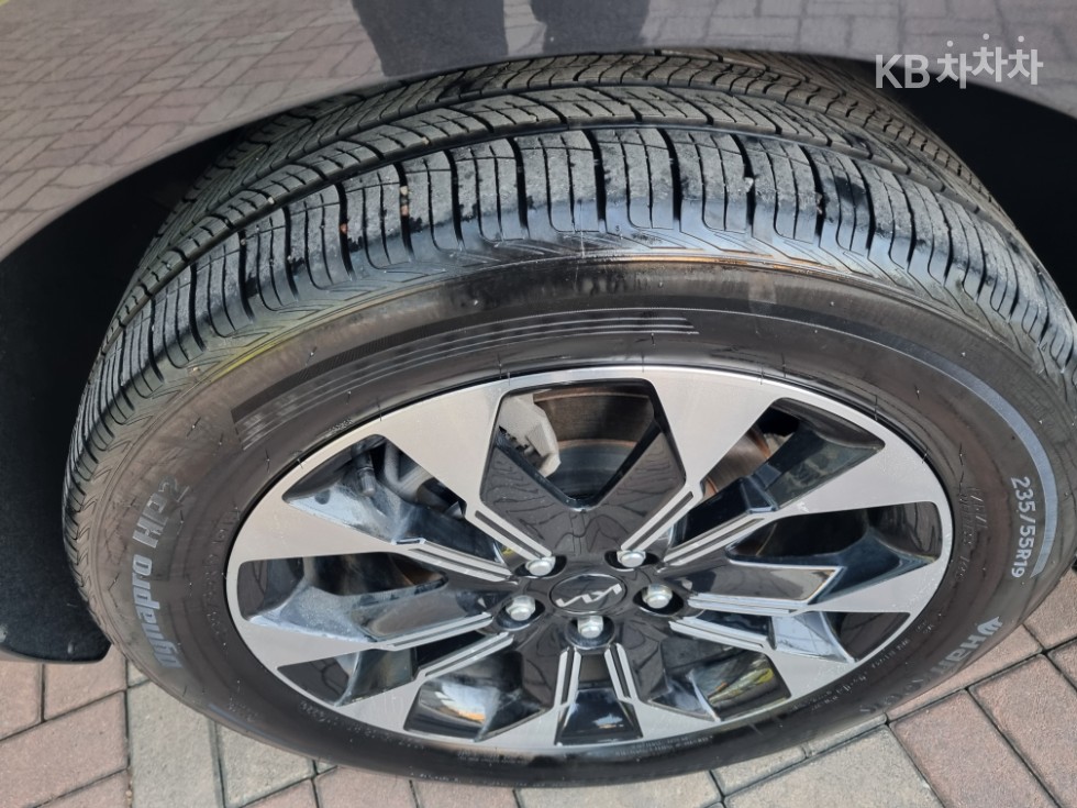 2022 - kia carnival