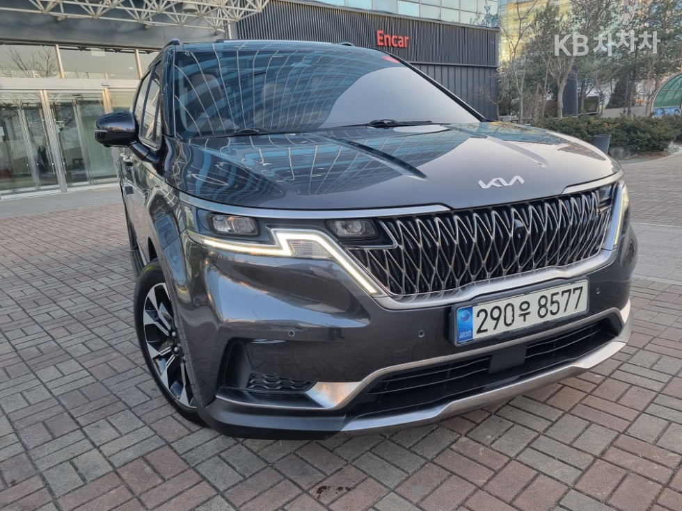 2022 - kia carnival